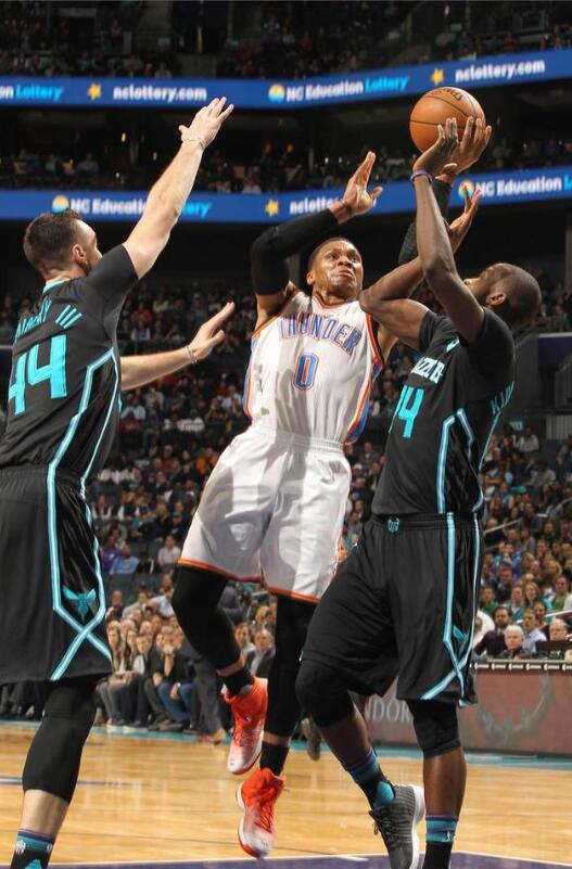 且在余下一 且在余下一